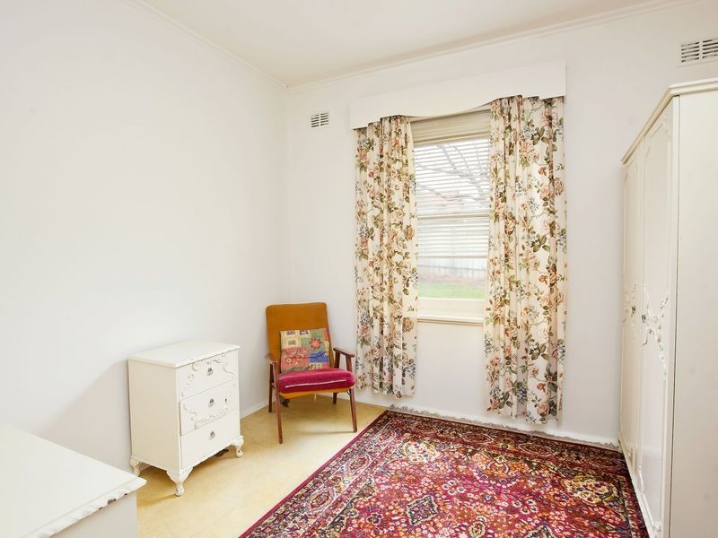 6 Leslie Avenue, Blair Athol SA 5084