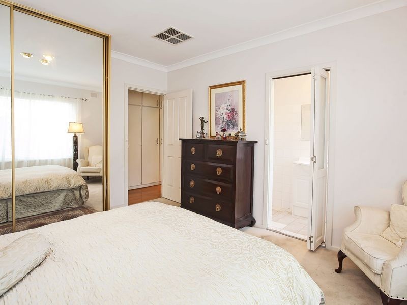 35 Heysen Crescent, West Lakes Shore SA 5020