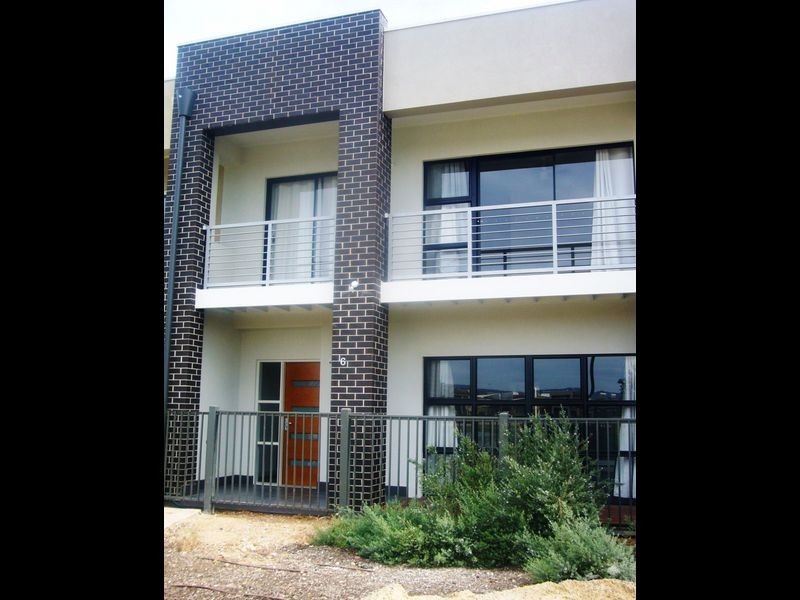 6 Chianti Lane, Mawson Lakes SA 5095