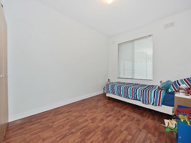 2/555 Torrens Road, Woodville SA 5011