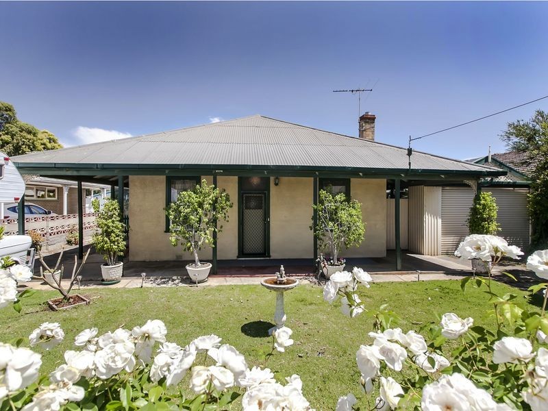 9 Gum Avenue, Dry Creek SA 5094