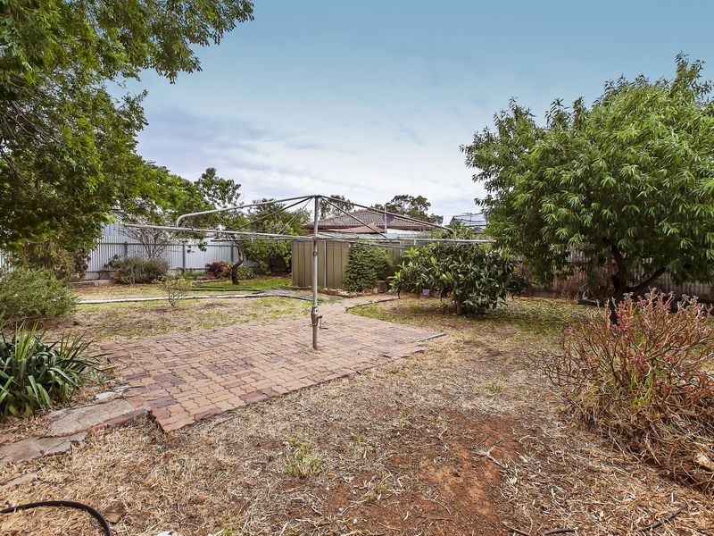 10 Wattle Avenue, Dry Creek SA 5094