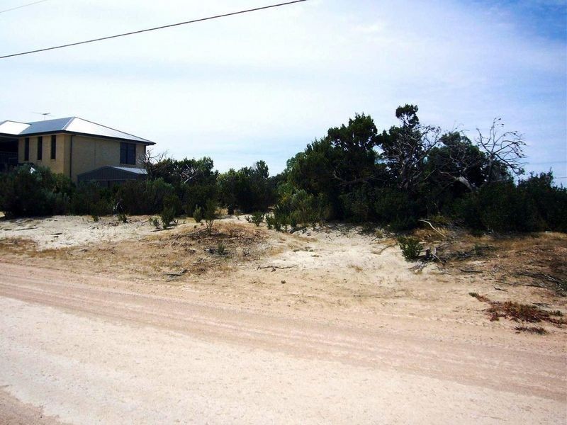 35 The Esplanade, Thompson Beach SA 5501