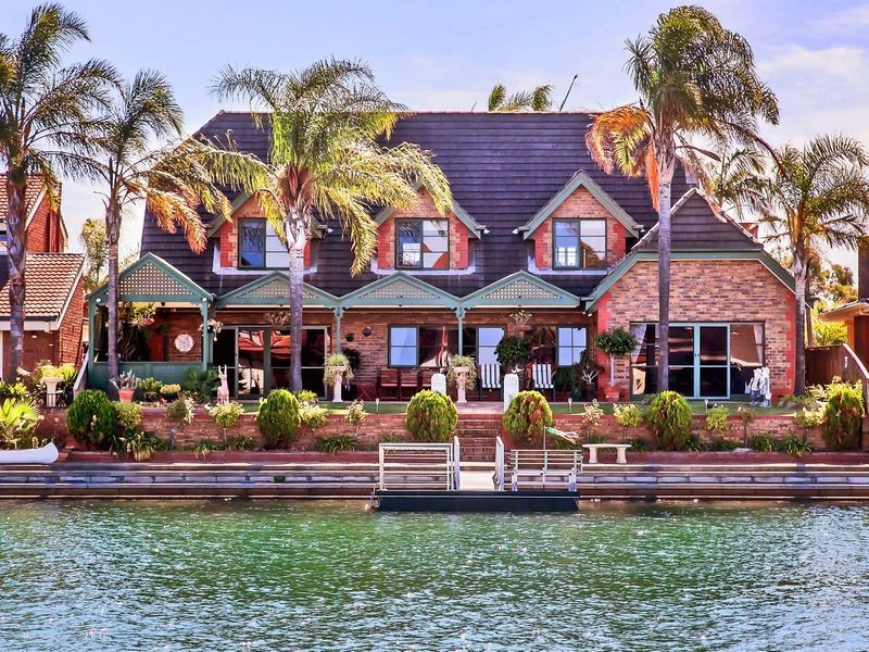 23 Hawaii Court, West Lakes SA 5021