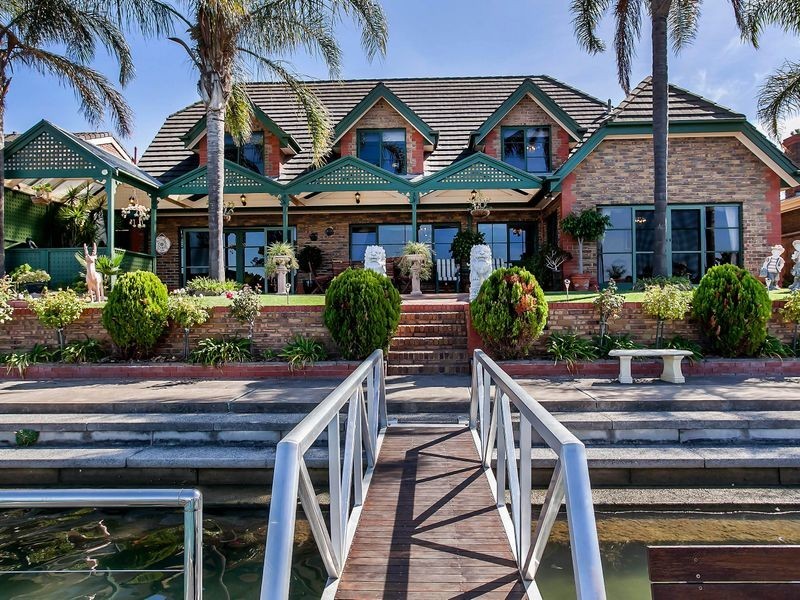 23 Hawaii Court, West Lakes SA 5021