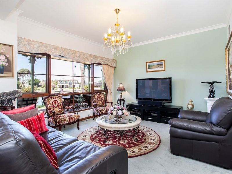 23 Hawaii Court, West Lakes SA 5021