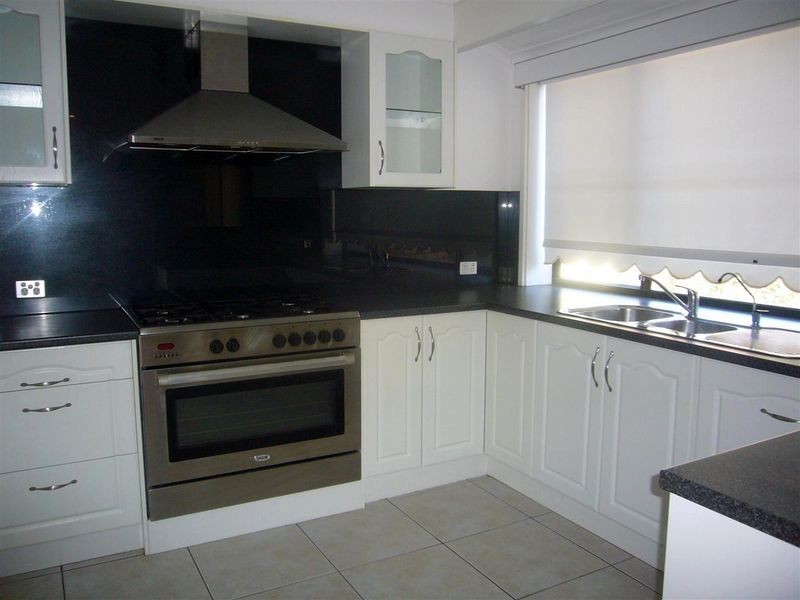 8 Coleridge Drive, Salisbury Park SA 5109