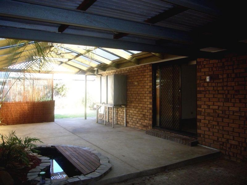8 Coleridge Drive, Salisbury Park SA 5109
