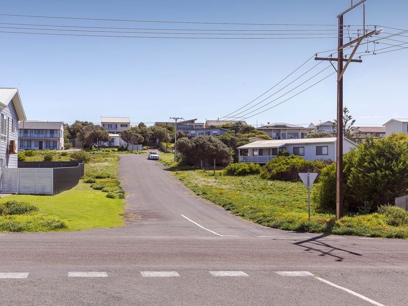 4 Day Avenue, Middleton SA 5213
