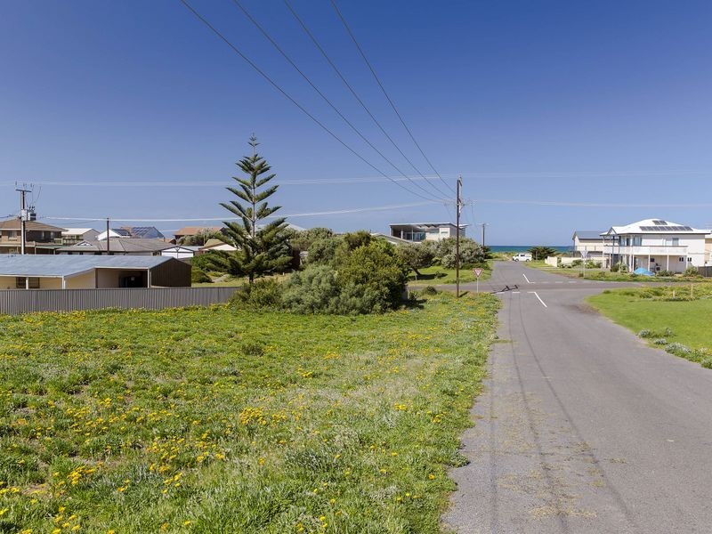 4 Day Avenue, Middleton SA 5213