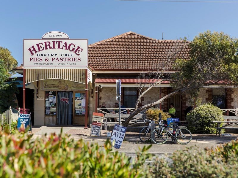 4 Day Avenue, Middleton SA 5213