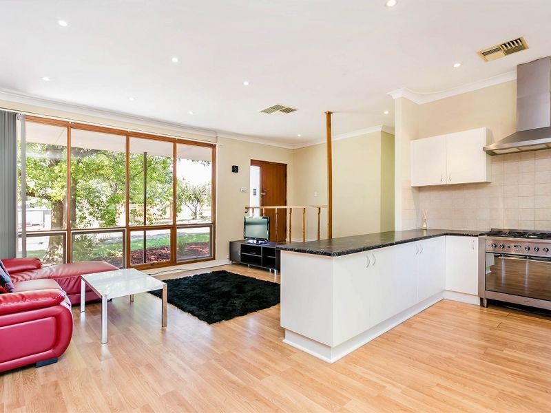 7 Shiraz Avenue, Hackham SA 5163