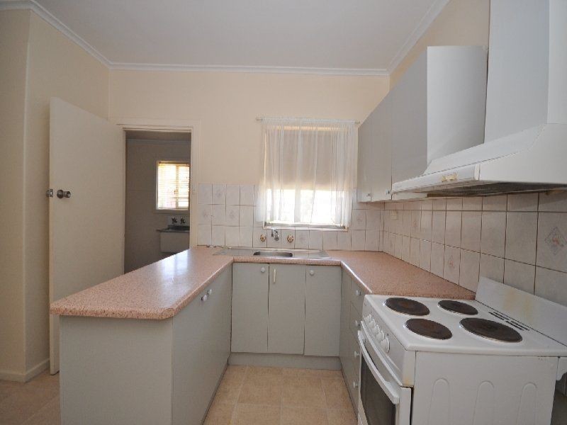 4 Heard Street, Elizabeth Downs SA 5113