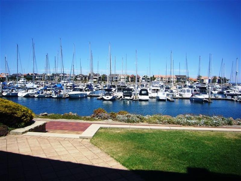 11/403 Lady Gowrie Drive, North Haven SA 5018