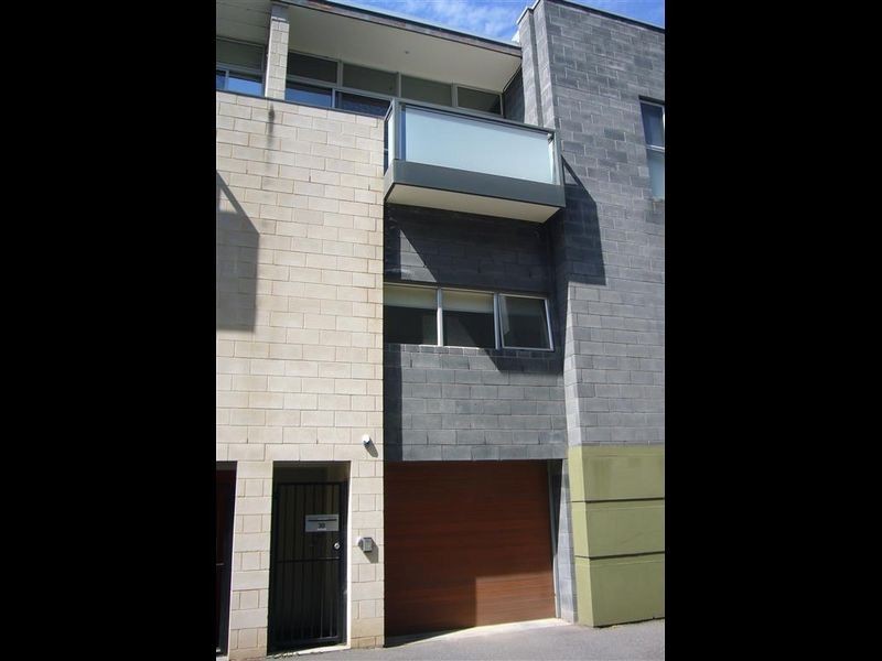 30 Symonds Place, Adelaide SA 5000