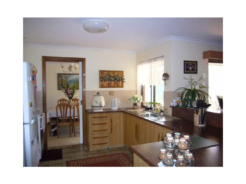 4 Felicia Avenue, Salisbury Downs SA 5108