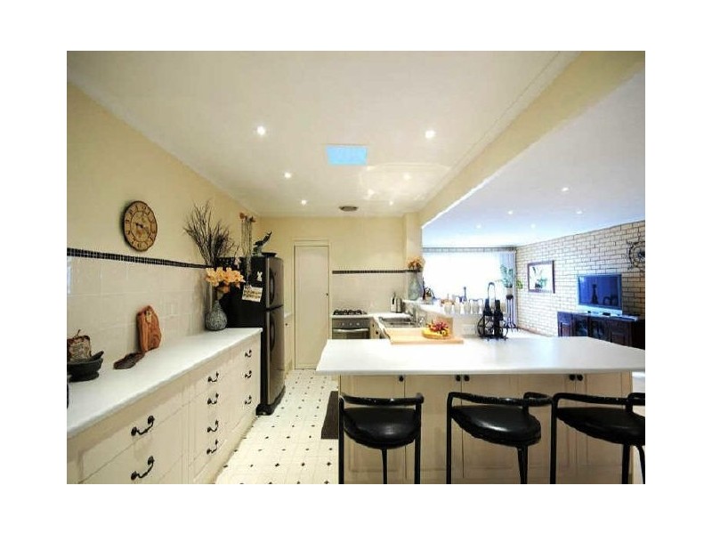 1 Alexander Avenue, Grange SA 5022