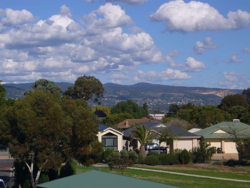 6 Hendry Court, Gilles Plains SA 5086
