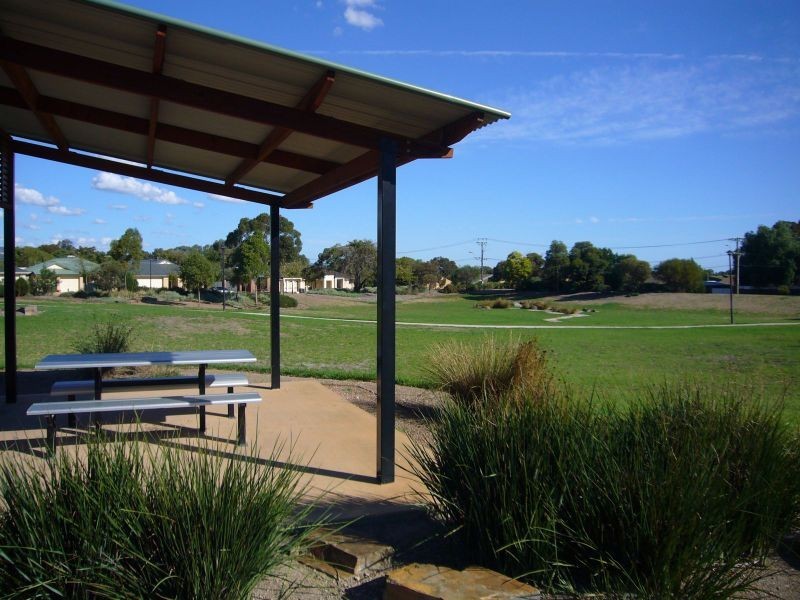 6 Hendry Court, Gilles Plains SA 5086