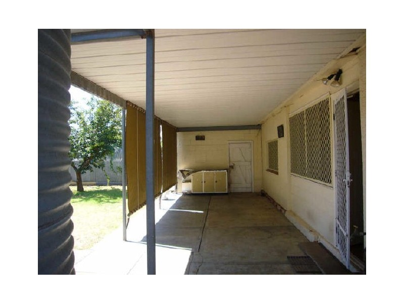 63 Blyth Street, Clearview SA 5085