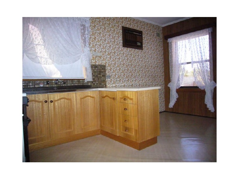 2 Stroud Street, Clearview SA 5085