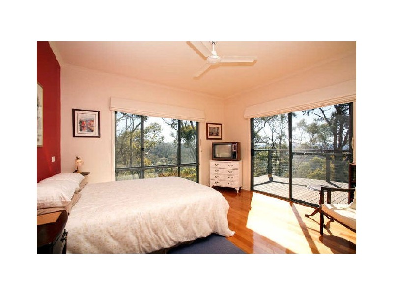 20 Taylor Bay Road, Eildon VIC 3713