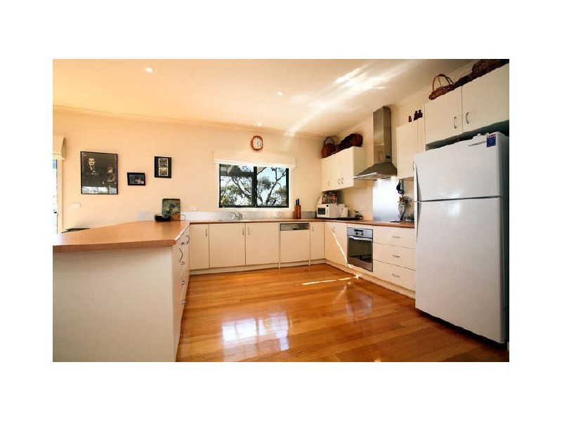 20 Taylor Bay Road, Eildon VIC 3713