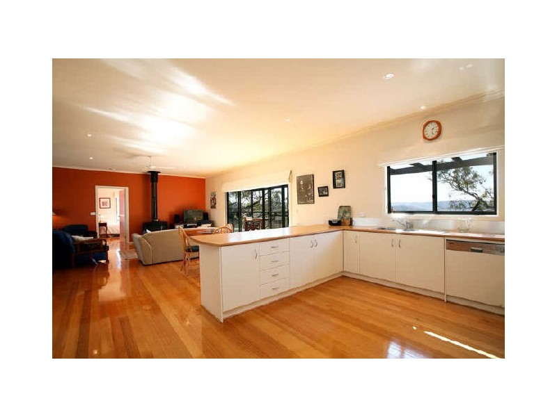 20 Taylor Bay Road, Eildon VIC 3713