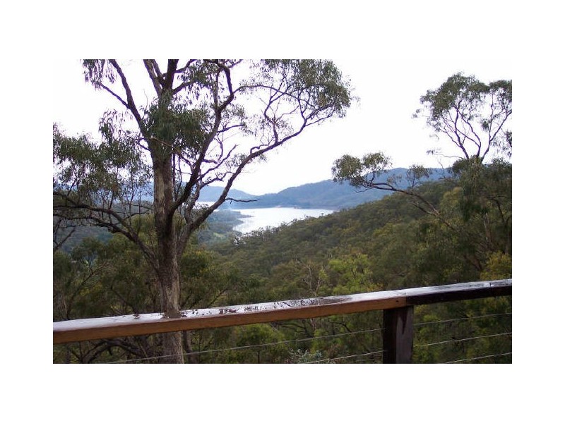 20 Taylor Bay Road, Eildon VIC 3713