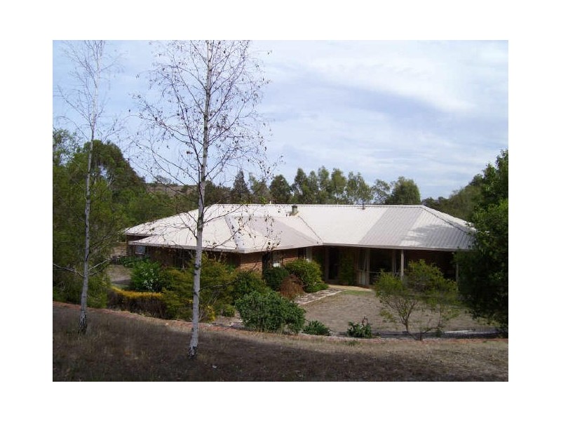 30 Halls Flat Road, Alexandra VIC 3714