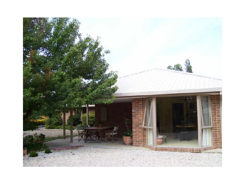 30 Halls Flat Road, Alexandra VIC 3714