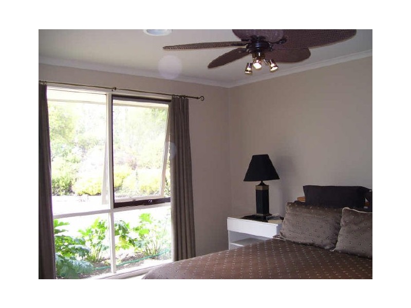 30 Halls Flat Road, Alexandra VIC 3714