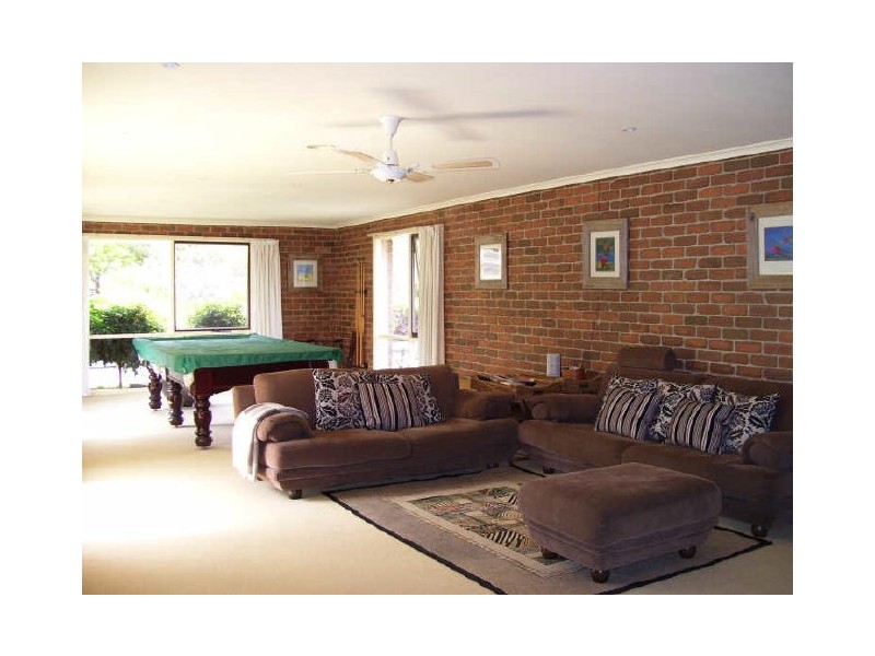 30 Halls Flat Road, Alexandra VIC 3714