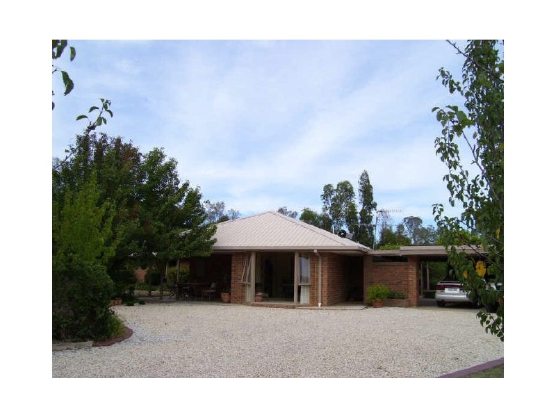 30 Halls Flat Road, Alexandra VIC 3714