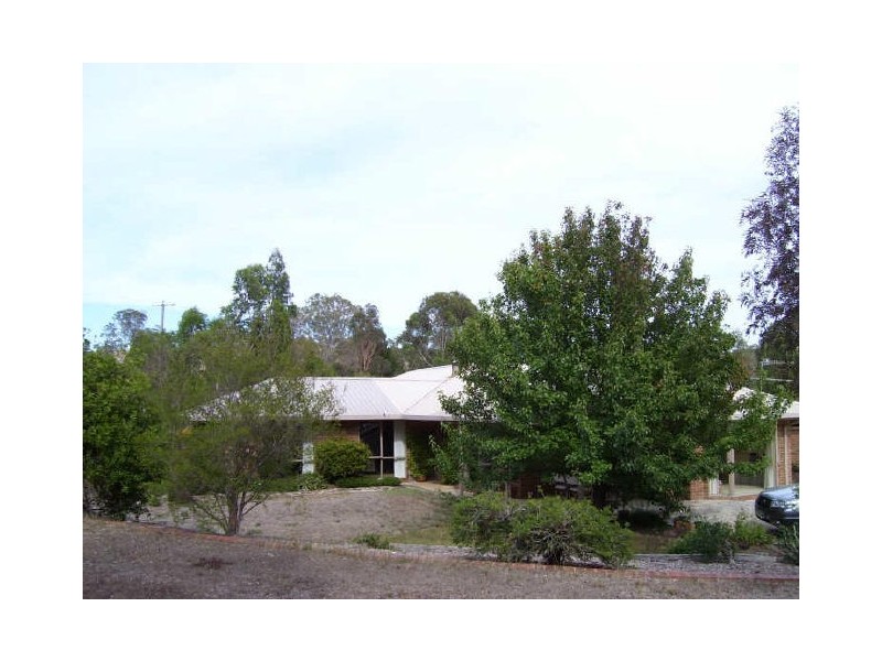 30 Halls Flat Road, Alexandra VIC 3714