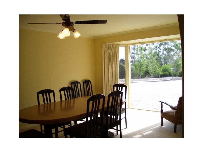 30 Halls Flat Road, Alexandra VIC 3714