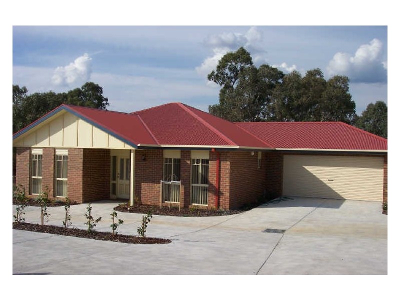 1/2 Thom Street, Alexandra VIC 3714