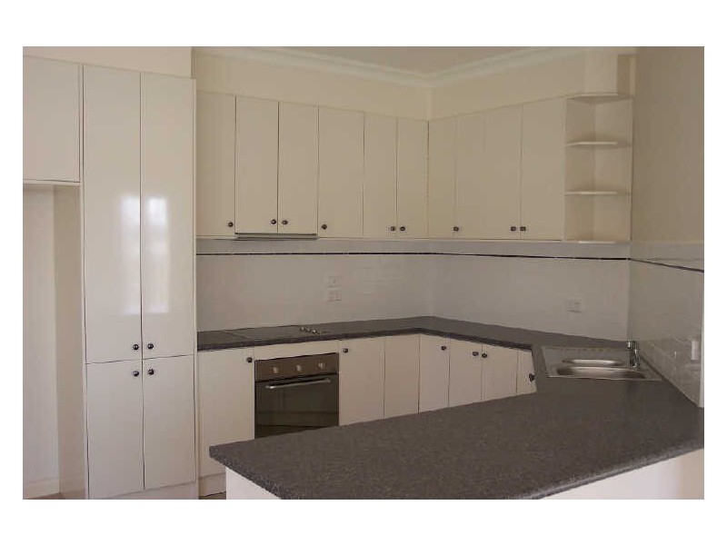 1/2 Thom Street, Alexandra VIC 3714