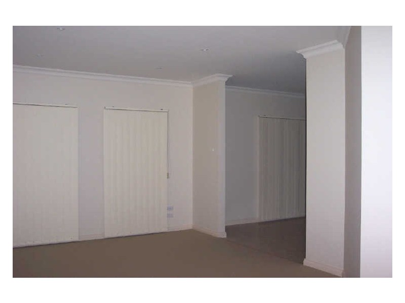 1/2 Thom Street, Alexandra VIC 3714