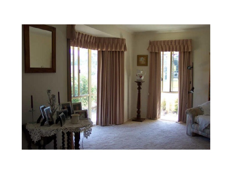 2 Oswald Drive, Alexandra VIC 3714