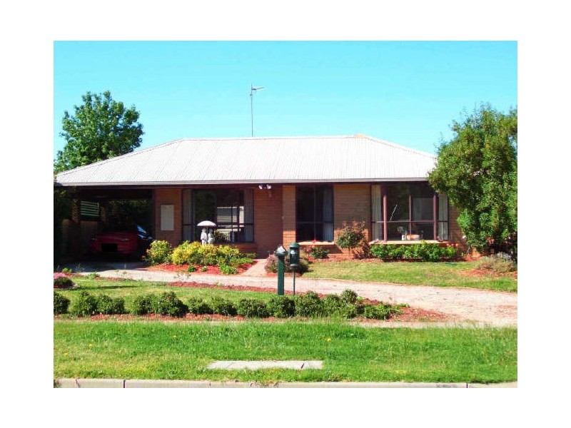 18 McKenzie St, Alexandra VIC 3714