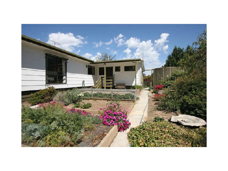 40 Mareeba Ave, Buxton VIC 3711