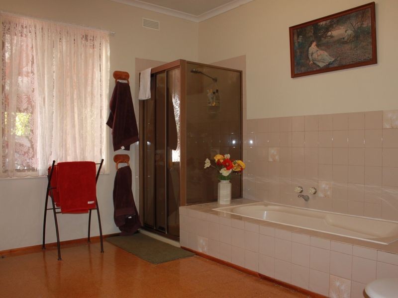 24 Downey Street, Alexandra VIC 3714