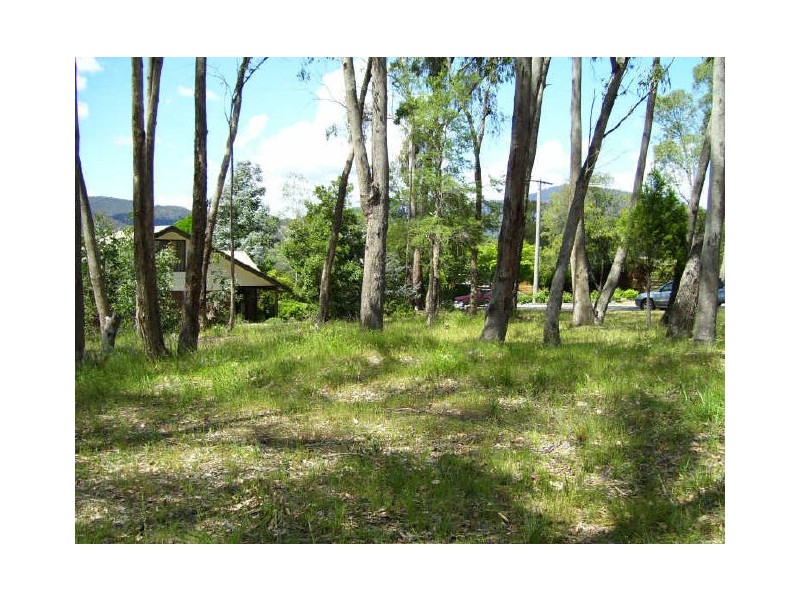 4 Hill Court, Eildon VIC 3713