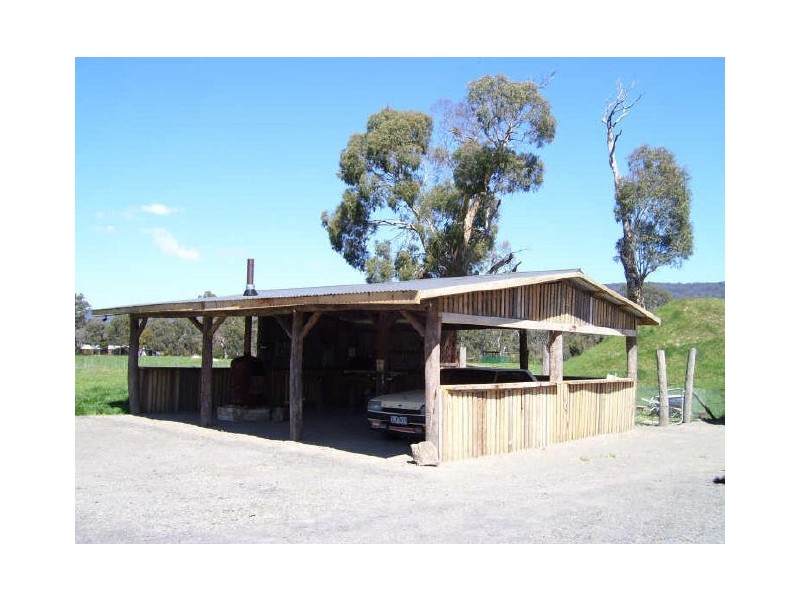 941 Gobur Road, Yarck VIC 3719