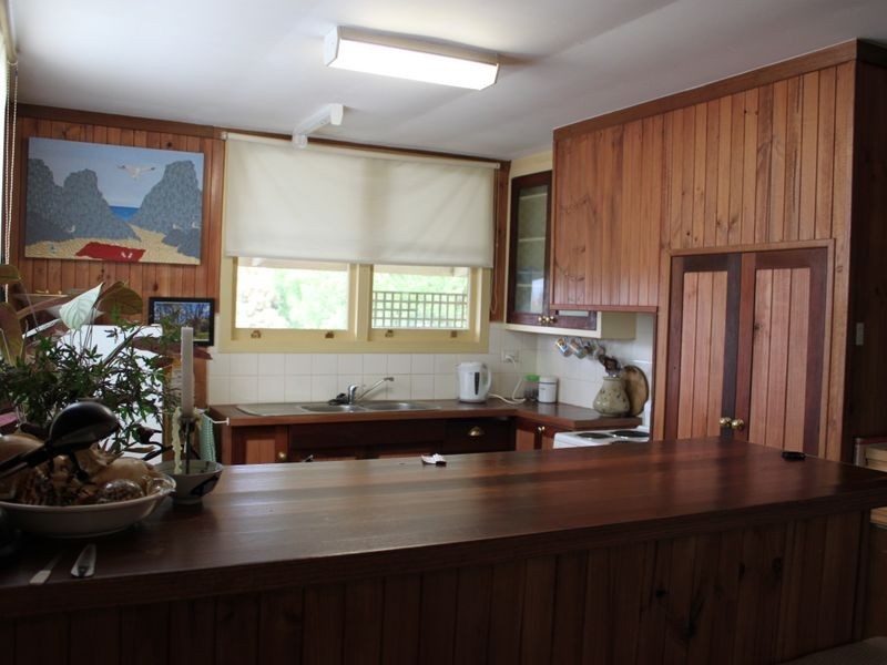 27 Centre Avenue, Eildon VIC 3713