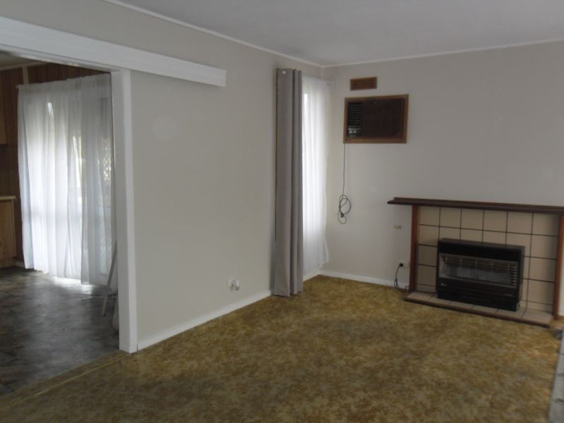 10 Centre Avenue, Eildon VIC 3713
