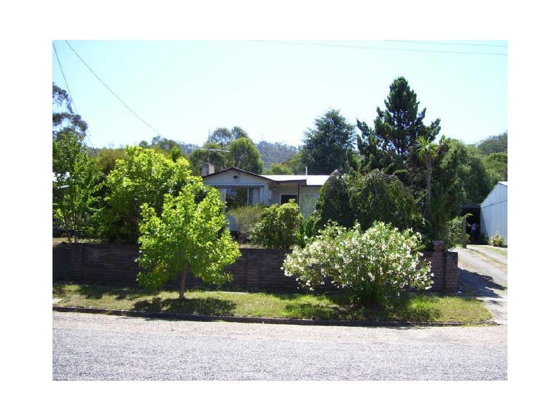 12 East Crescent, Eildon VIC 3713