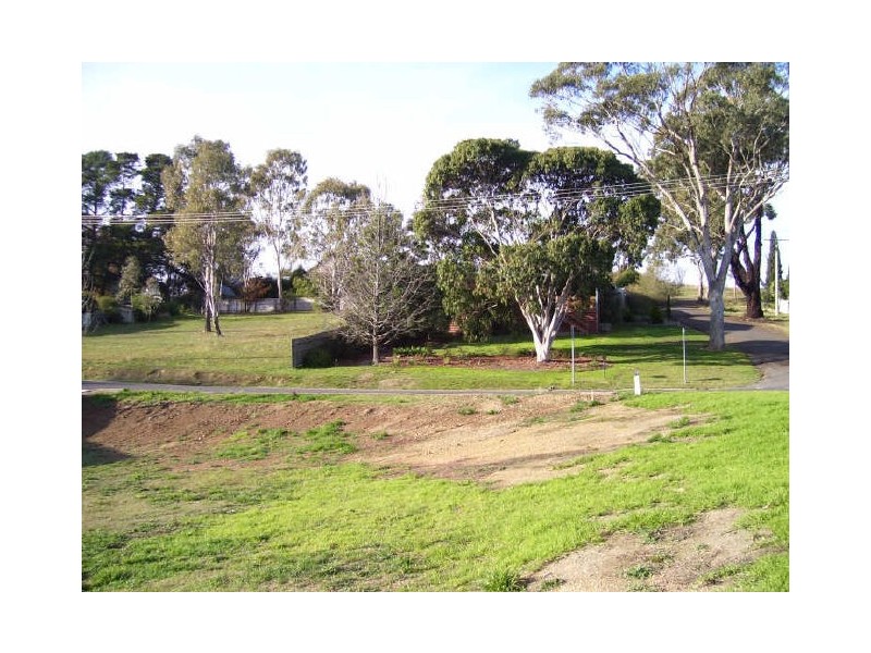 30 Villeneuve Street, Alexandra VIC 3714