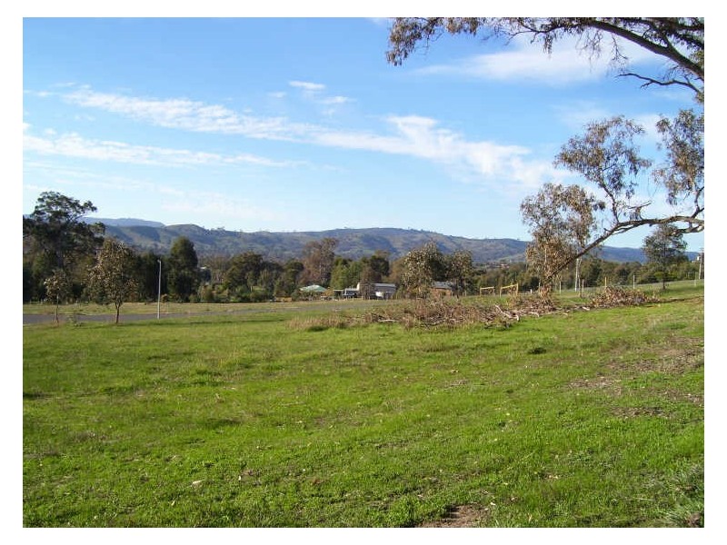 Lots 2, 4, 5,/48 Redgate Place, Alexandra VIC 3714